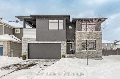 13 Fanning Street, Carleton Place, ON, K1S1N4 | Card Image