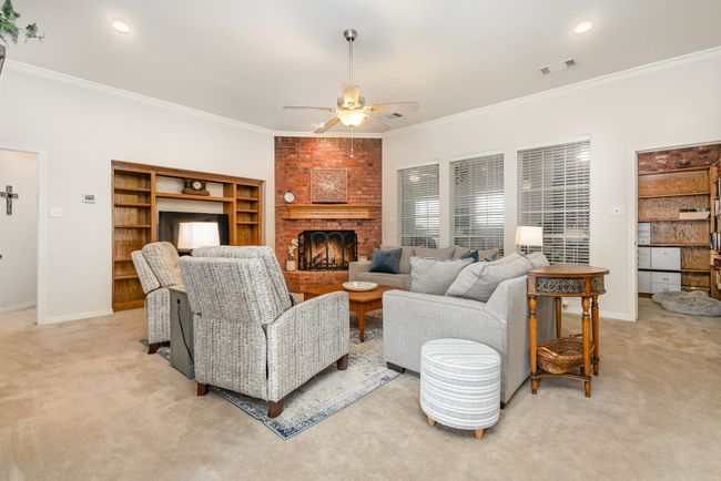 503 Northgate Dr, House other with 3 bedrooms, 3 bathrooms and null parking in Waxahachie TX | Image 10