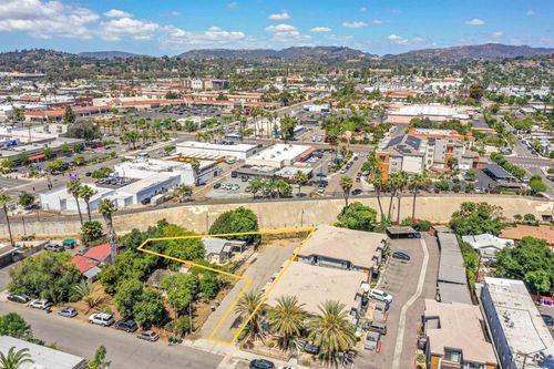411 Waverly Pl, Escondido, CA, 92025-2738 | Card Image