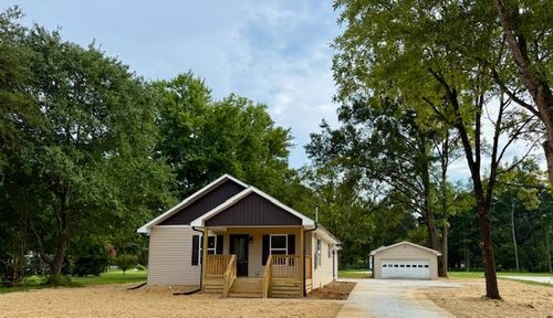 111 Old Shelbyville Hwy, Tullahoma, TN, 37388-4702 | Card Image