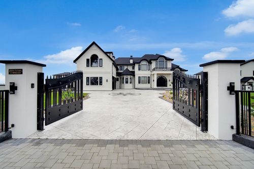 171 Defehr Rd, Abbotsford, BC, V4X2J7 | Card Image