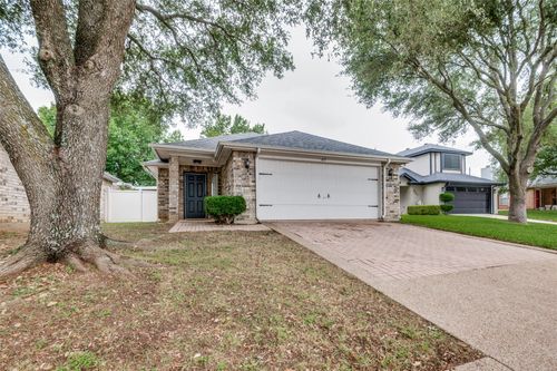 617 Alabaster Pl, Cedar Hill, TX, 75104-1757 | Card Image