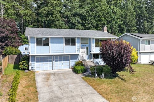 15305 19th Avenue Ct E, Tacoma, WA, 98445-2418 | Card Image