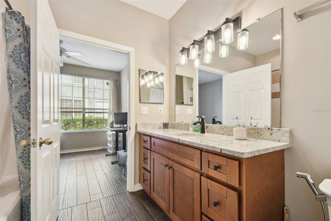 9740 - 9740 Lake Chase Island Way, Condo with 2 bedrooms, 2 bathrooms and null parking in TAMPA FL | Image 17