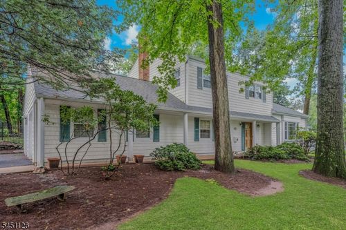23 Haller Dr, Cedar Grove, NJ, 07009-1704 | Card Image