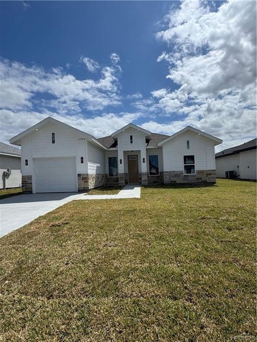 17950 Redwood Street, Combes, TX, 78552 | Card Image