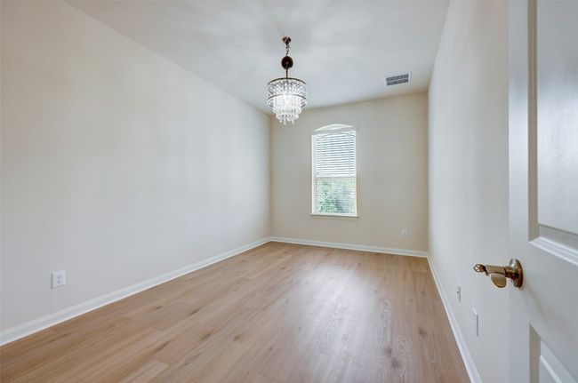 10005 Deer Chase Trl, House other with 4 bedrooms, 3 bathrooms and 4 parking in Austin TX | Image 15