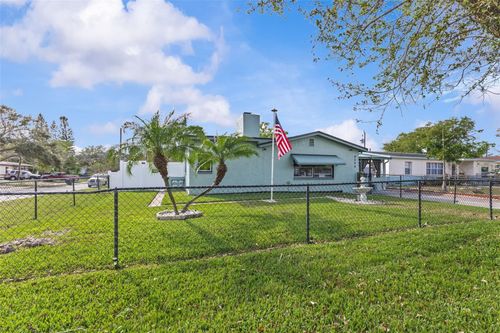 8290 52nd Way N, Pinellas Park, FL, 33781-1571 | Card Image