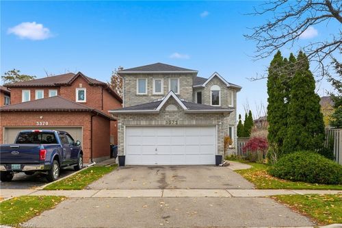 3372 Bobwhite Mews, Mississauga, ON, L5N6E7 | Card Image