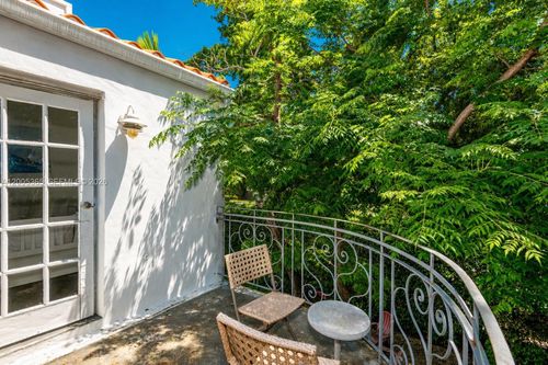 2-1005 9th St, Miami Beach, FL, 33139-5615 | Card Image