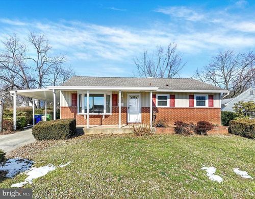 3813 Sylvan Dr, YORK, PA, 17402-2758 | Card Image