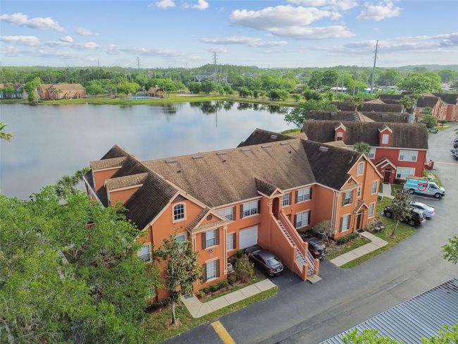 9740 - 9740 Lake Chase Island Way, Condo with 2 bedrooms, 2 bathrooms and null parking in TAMPA FL | Image 23