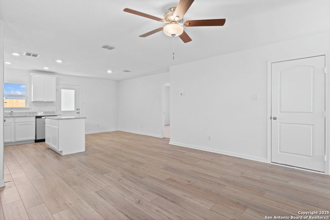 2910 Forsyth Cyn, House other with 2 bedrooms, 2 bathrooms and null parking in Converse TX | Image 10