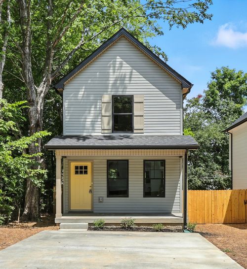 1227 Greenfield Dr, Clarksville, TN, 37040-4106 | Card Image