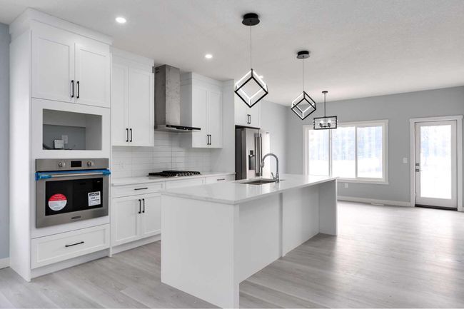 902 Macleod Trail Sw, House other with 4 bedrooms, 3 bathrooms and 2 parking in High River AB | Image 6