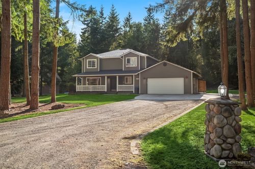14728 58th Ave Nw, Stanwood, WA, 98292-5666 | Card Image