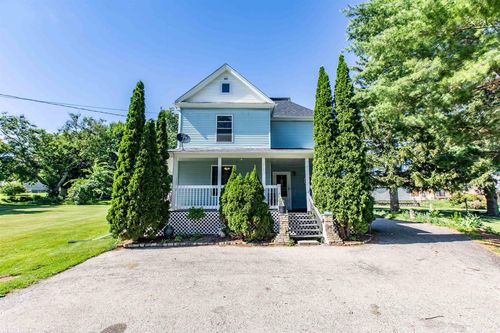 322 W Division St, Dodgeville, WI, 53533-1428 | Card Image