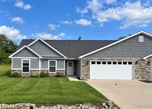1041 Ivy Lane, Fredericktown, MO, 63645 | Card Image