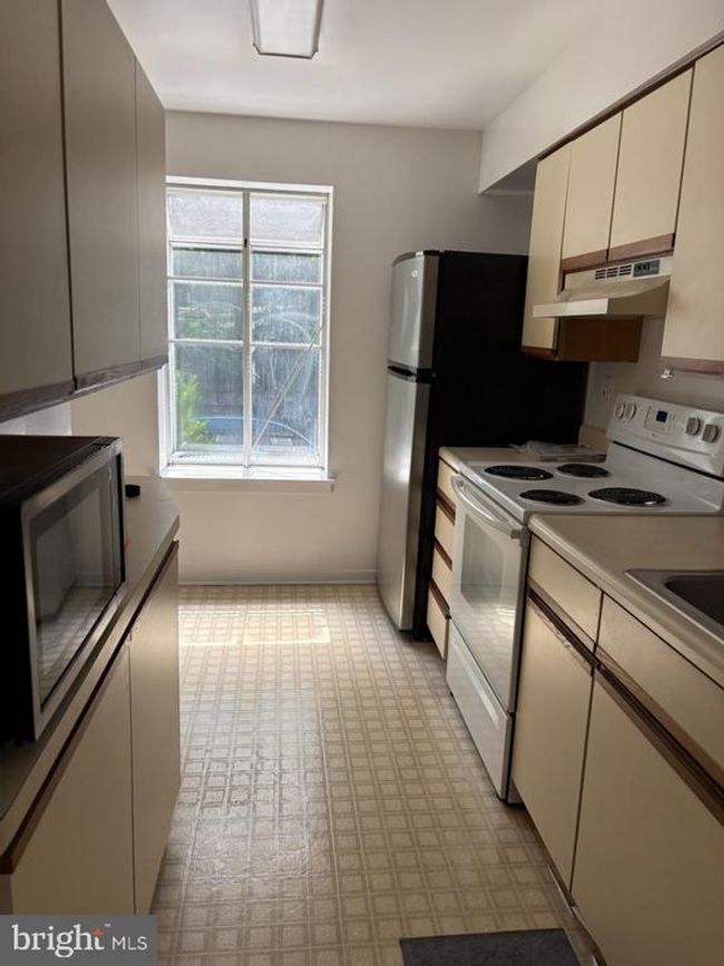 C-1 - 922 W Montgomery Ave, Condo with 2 bedrooms, 1 bathrooms and null parking in Philadelphia PA | Image 7