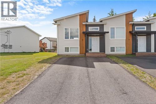 65 Aime St, Dieppe, NB, E1A9K8 | Card Image