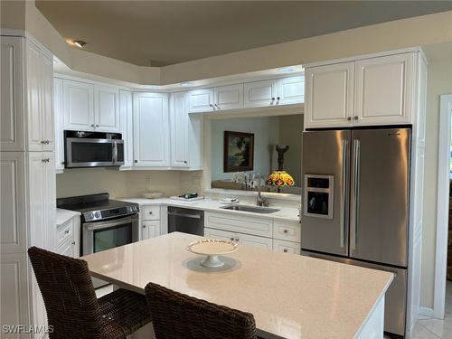 163 Vista Ln, NAPLES, FL, 34119-4668 | Card Image