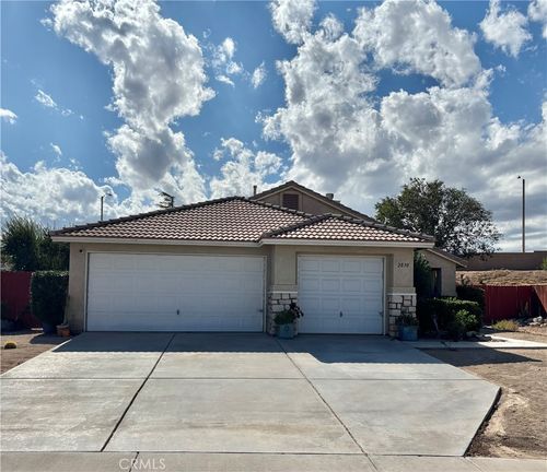 2830 E Chuckwagon, Palmdale, CA, 93550 | Card Image