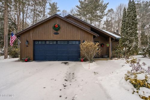 38 Mayapple Way, Malta, NY, 12020-4389 | Card Image