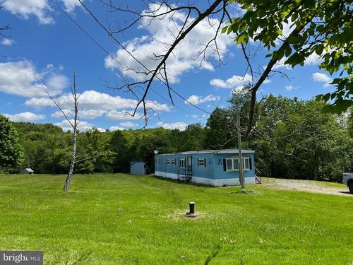 452 Boyds Mills Rd, Milanville, PA, 18443-3023 | Card Image