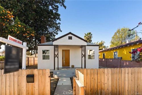 13831 Orange St, Tustin, CA, 92780-4644 | Card Image