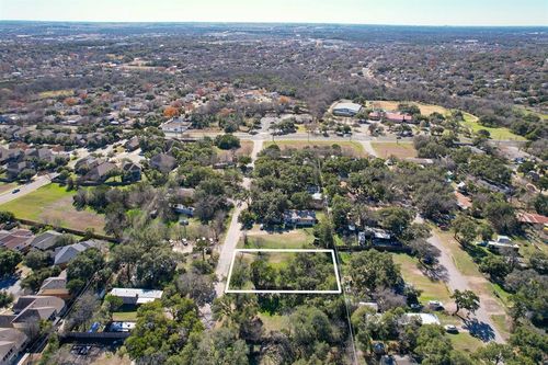 7904 Persimmon Trl, Austin, TX, 78745-6263 | Card Image