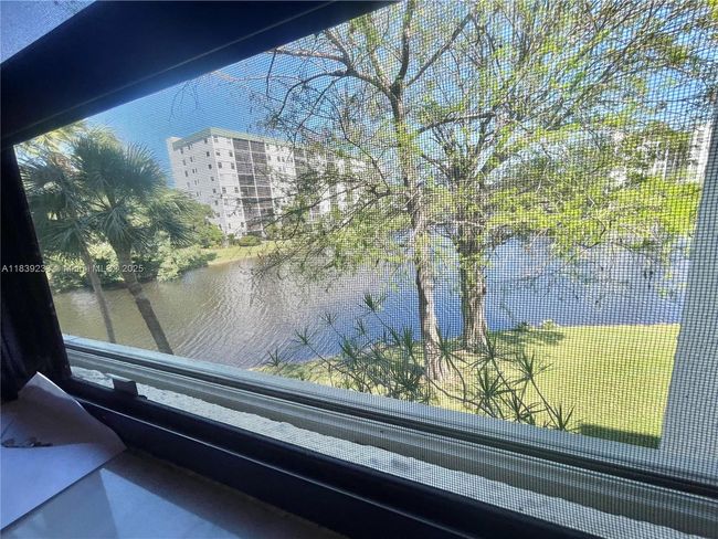APT-311D - 2309 S Cypress Bend Dr, Condo with 3 bedrooms, 2 bathrooms and null parking in Pompano Beach FL | Image 27
