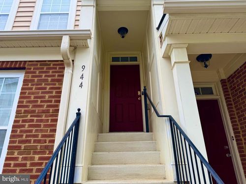 1712-944 Pine Forest Ln, UPPER MARLBORO, MD, 20774-1686 | Card Image