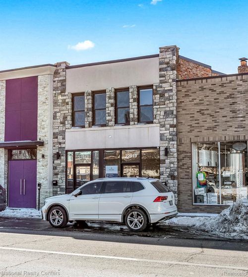 22919-22917-22919 Woodward Ave, Ferndale, MI, 48220-1739 | Card Image