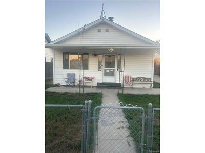 379 2nd Ave, House other with 2 bedrooms, 1 bathrooms and null parking in Deer Trail CO | Image 1