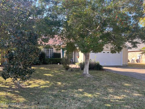 3717 Tangerine St, Ocean Springs, MS, 39564-1038 | Card Image