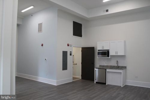 102-114 W Court St, Woodstock, VA, 22664-1409 | Card Image