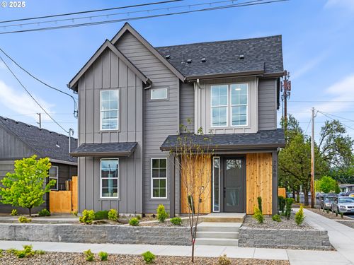1-7090 N Leonard St, Portland, OR, 97203-3219 | Card Image