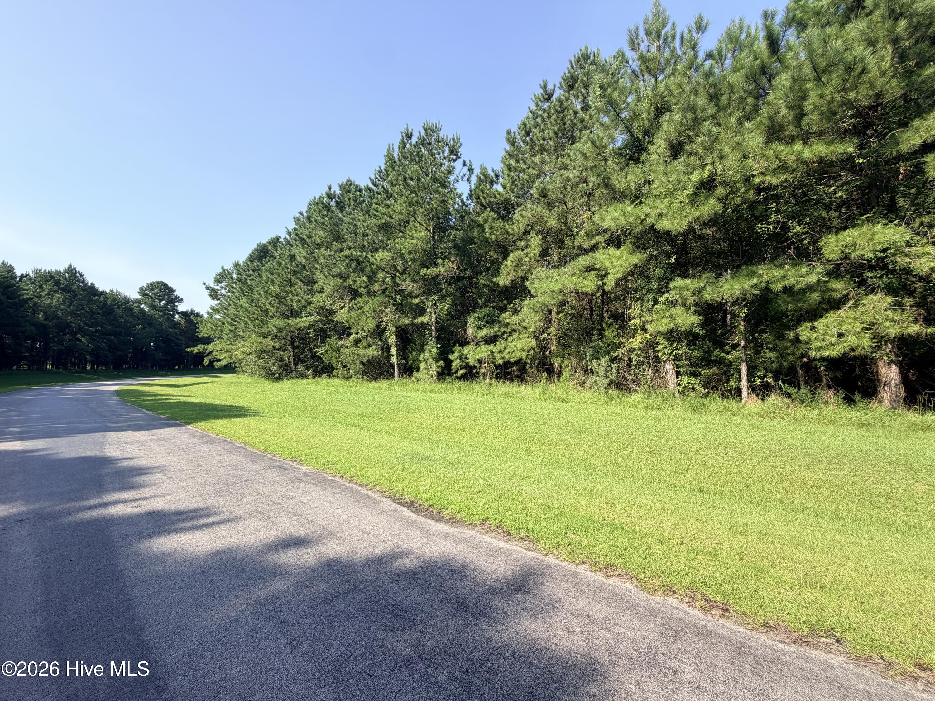 Land in Beaufort 2