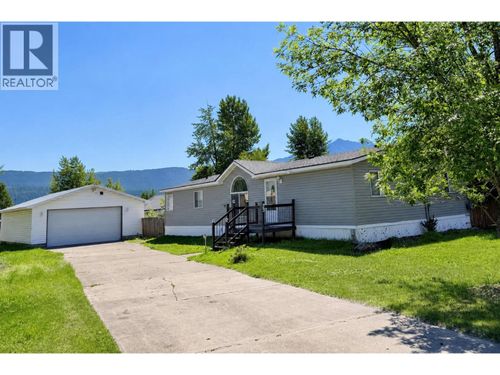 33 Dawson Crescent, Elkford, BC, V0B1H0 | Card Image