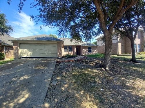 5424 Appalachian Way, Fort Worth, TX, 76123-2821 | Card Image