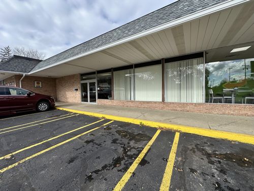 ste-b-322 S Cochran Ave, Charlotte, MI, 48813-1593 | Card Image