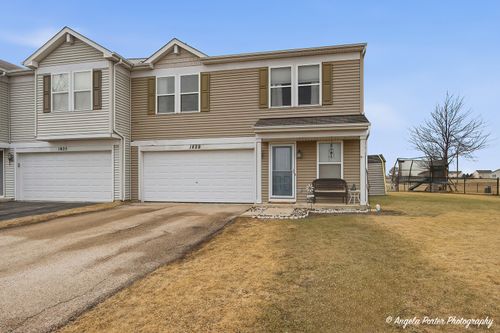 1829 Leatherleaf Trl, Hebron, IL, 60034-8508 | Card Image