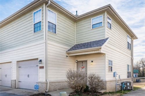 1123 S Tottenham Ct, Fayetteville, AR, 72704-8723 | Card Image