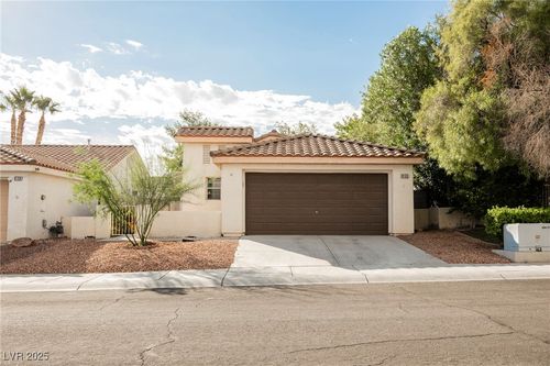 8133 Broken Spur Ln, Las Vegas, NV, 89131-4551 | Card Image
