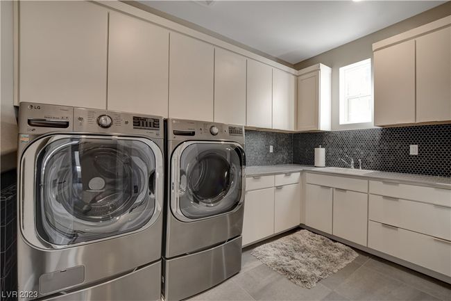 UNIT-201 - 9140 Las Manaitas Ave, Condo with 3 bedrooms, 3 bathrooms and null parking in Las Vegas NV | Image 32