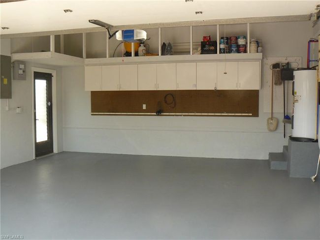 Freshly painted garage floor. | Image 46