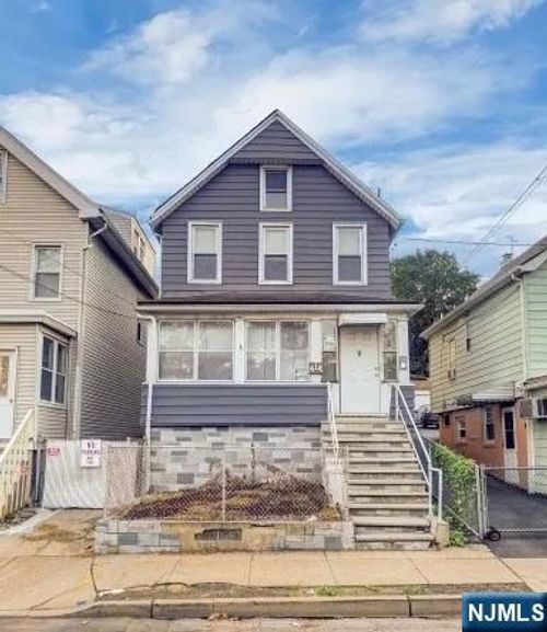 414 Mechanic St, Orange, NJ, 07050-2518 | Card Image