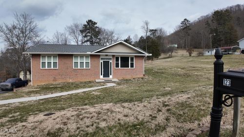 123 Valley View Dr, Rogersville, TN, 37857-4069 | Card Image