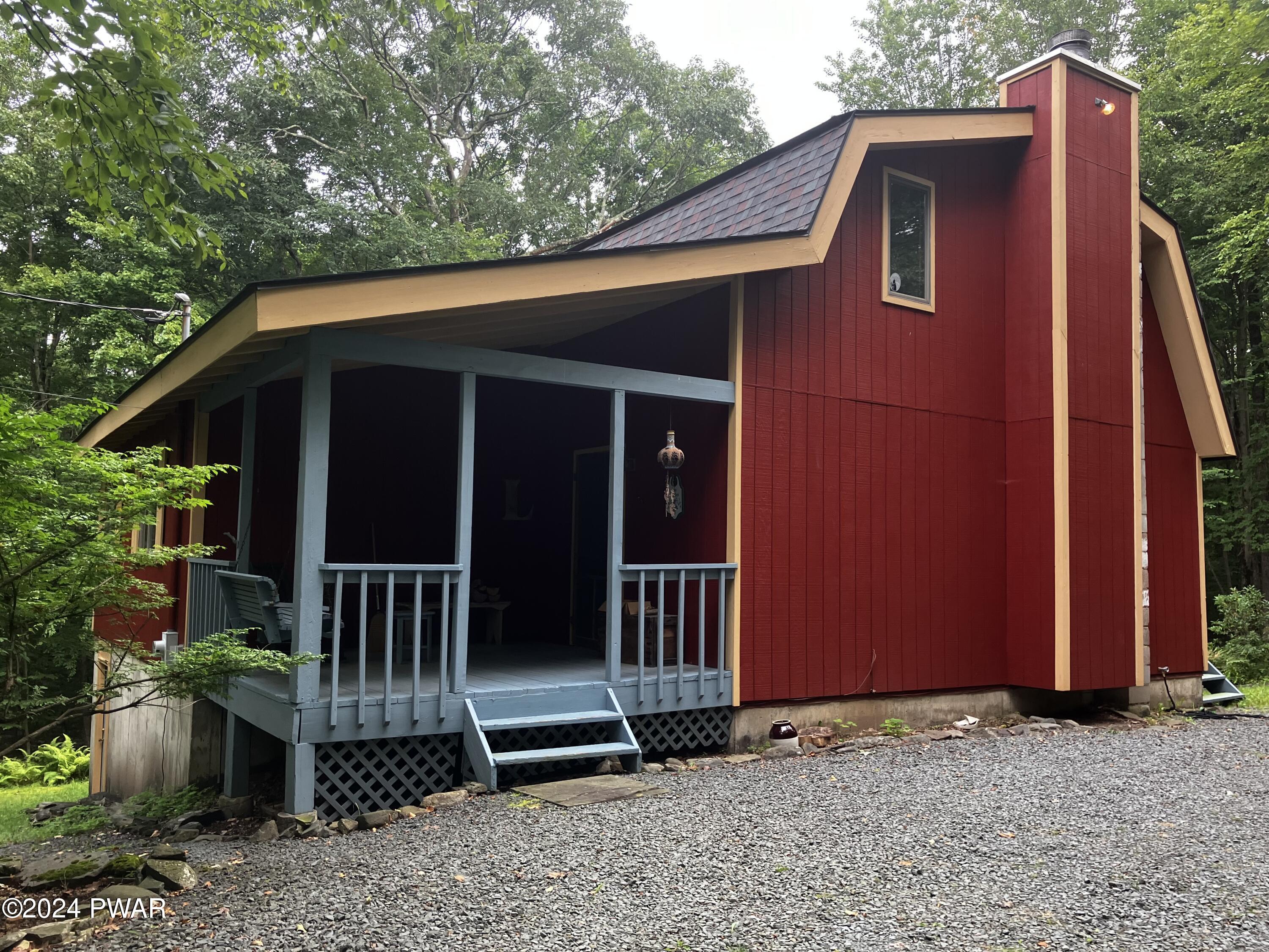 Franks Rd, Hawley, PA 18428