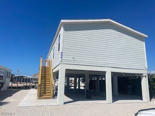 2951 York Rd, ST. JAMES CITY, FL, 33956-2302 | Card Image